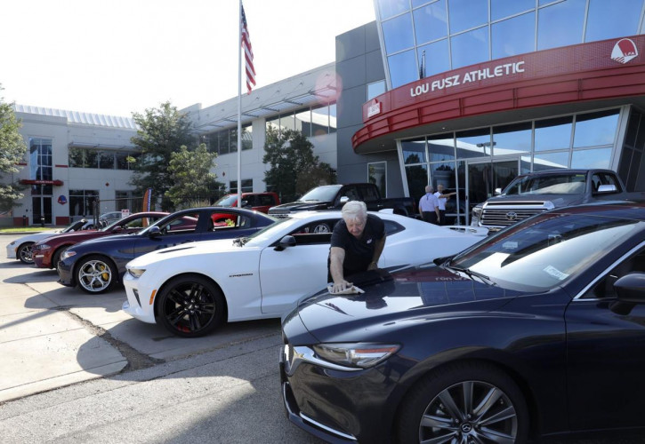 Like Netflix or Amazon Prime for cars: St. Louis dealers look to lure customers with monthly subscriptions